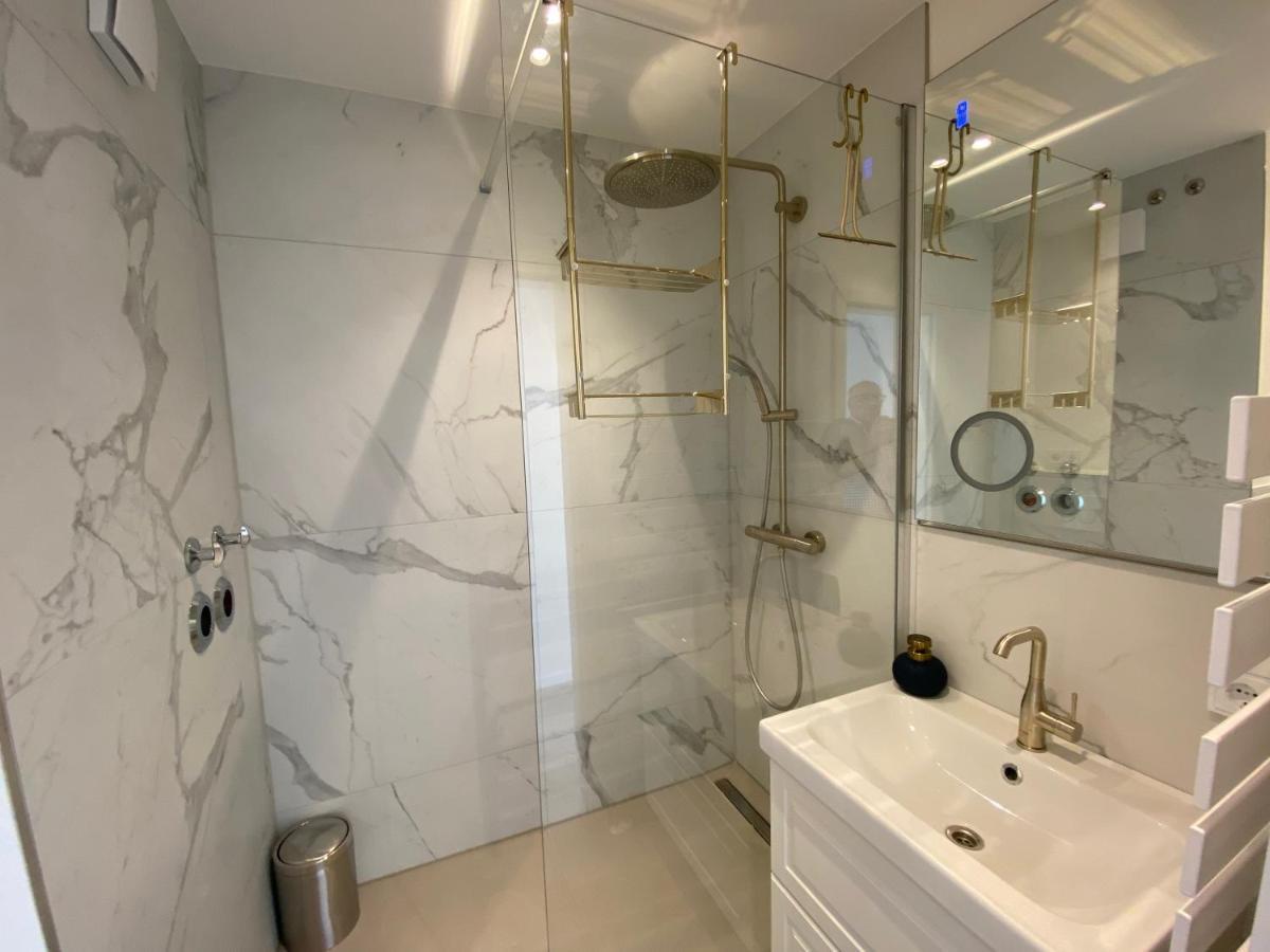 Modernes An Timmendorfer Promenade, 1. Reihe Apartment *