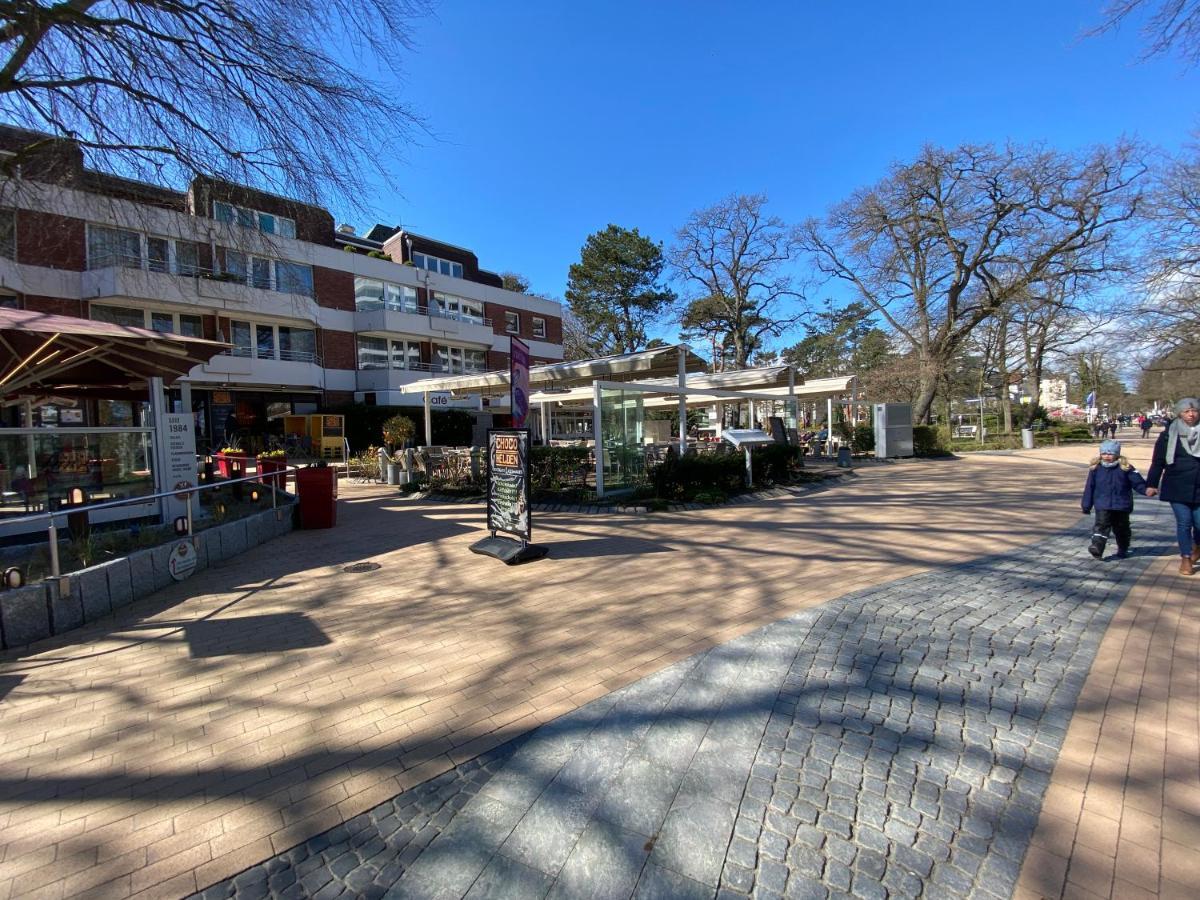 Modernes An Timmendorfer Promenade, 1. Reihe Timmendorfer Strand
